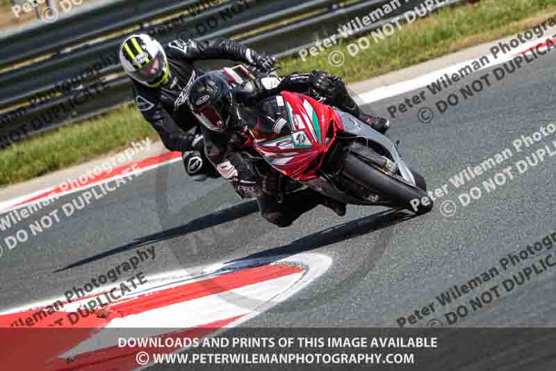 cadwell no limits trackday;cadwell park;cadwell park photographs;cadwell trackday photographs;enduro digital images;event digital images;eventdigitalimages;navarra;no limits trackdays;peter wileman photography;racing digital images;trackday digital images;trackday photos